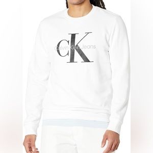 White Calvin Klein Crewneck, SIZE: Small